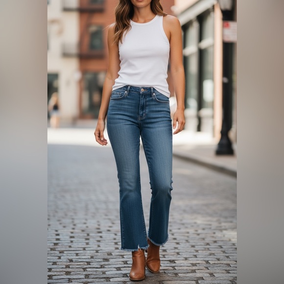 Risen High Rise Cropped Distressed Hem Jeans - Blue
Style number RDP1059 - Picture 3 of 8